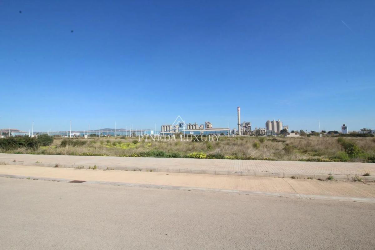 Terreno en venta en Puerto de Sagunto, Valencia photo 4