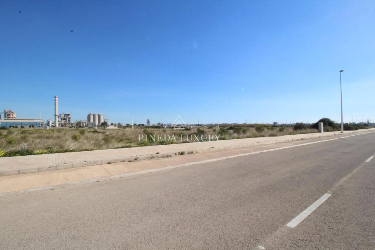 Terreno en venta en Puerto de Sagunto, Valencia photo 5