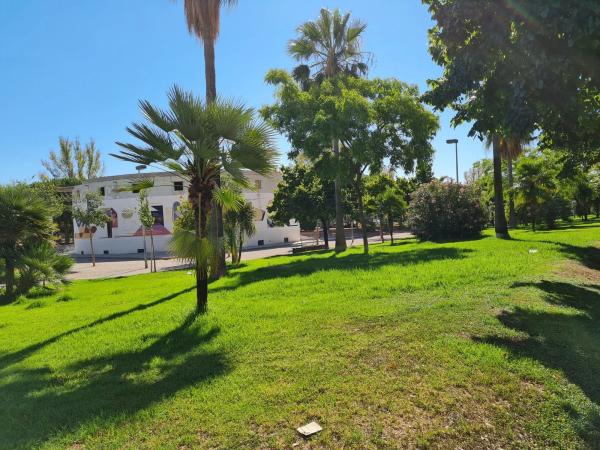 Terreno en Avda de Abril - 9 de Octubre photo 1