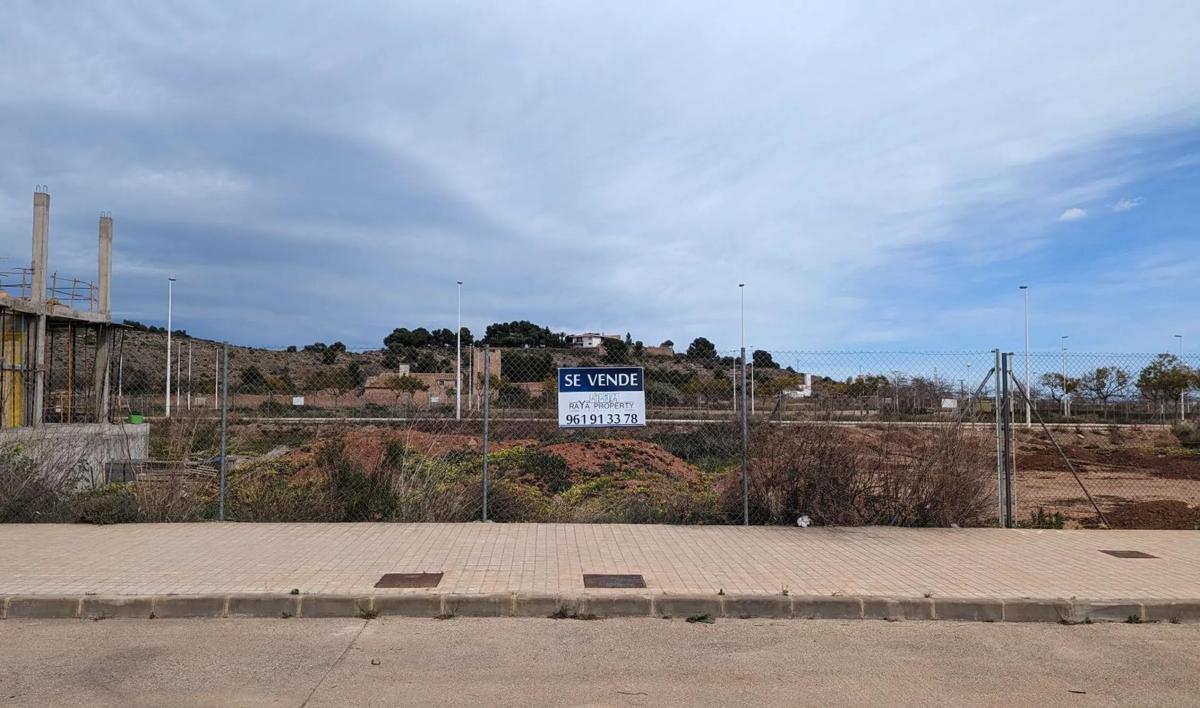 Terreno en venta en Sagunto/Sagunt, Valencia photo 2