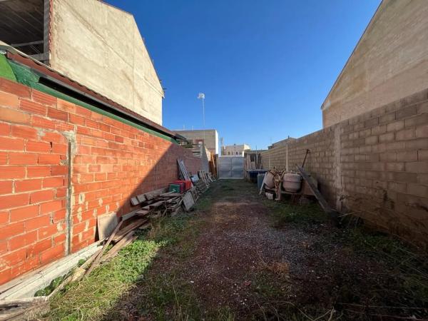 Terreno en calle Oroval, 11 thumbnail 2
