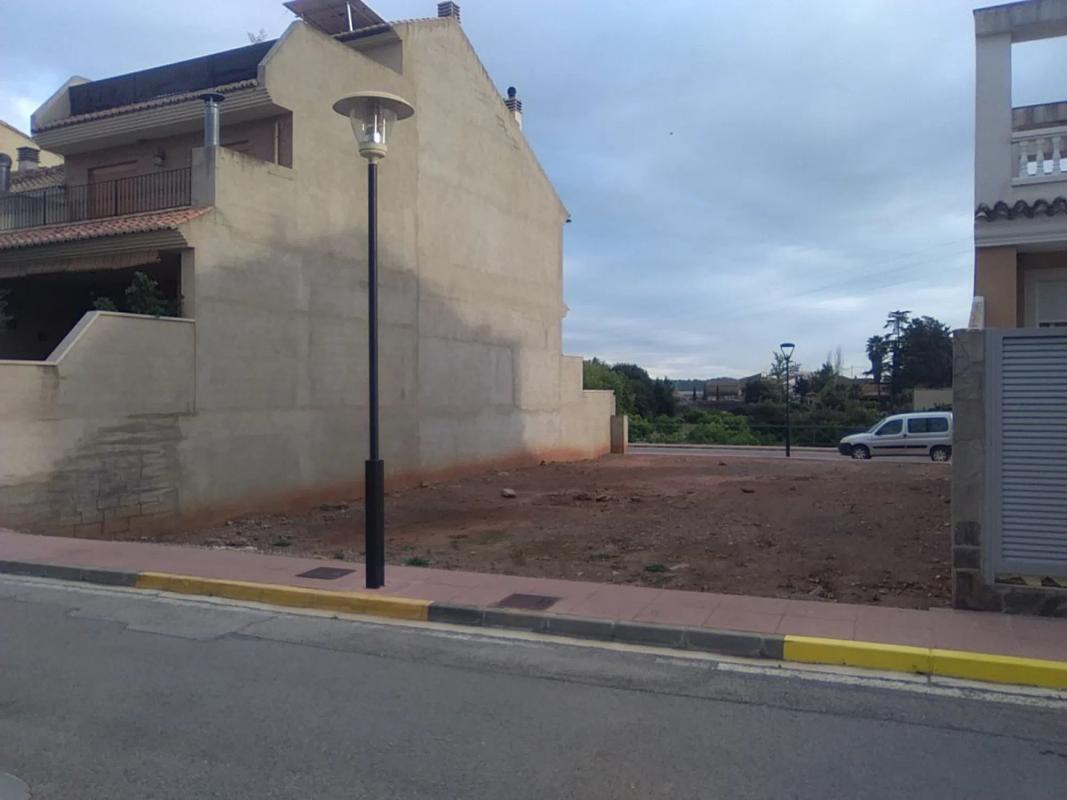 Terreno en venta en Estivella, Valencia photo 1