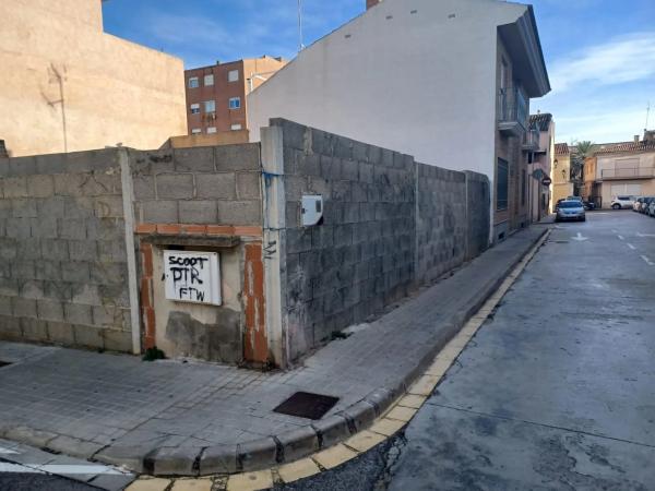 Terreno en calle de la Canaleta s/n photo 1