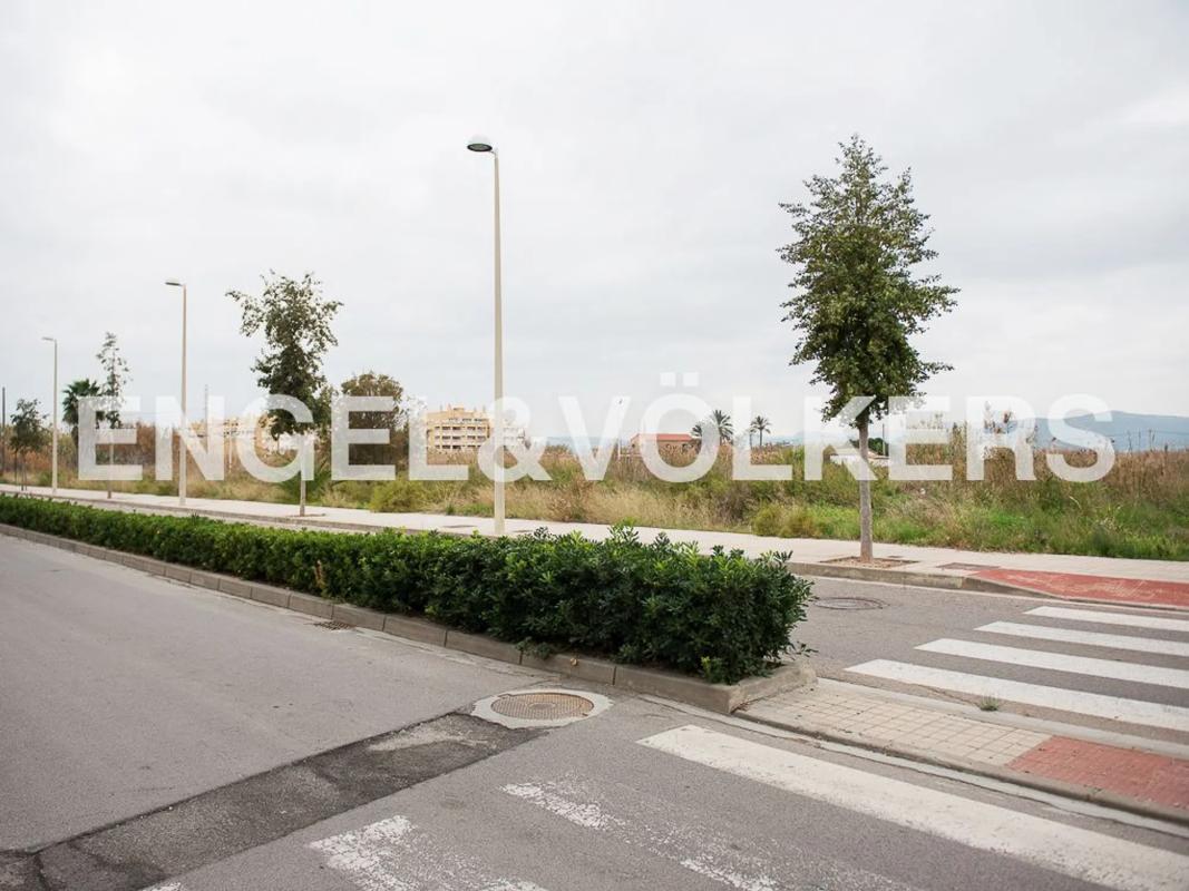 Terreno en venta en Sagunto/Sagunt, Valencia photo 2