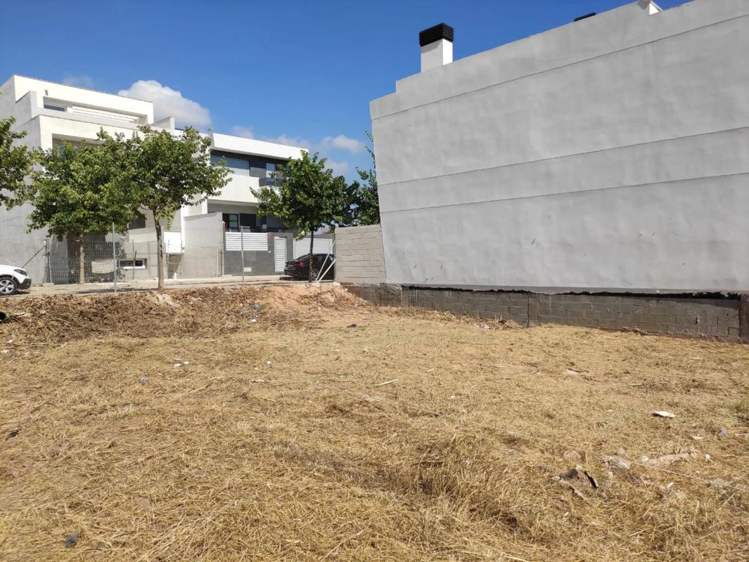 Terreno en venta en Puerto de Sagunto, Valencia photo 5