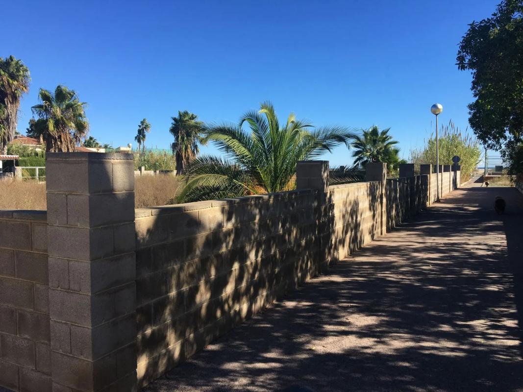 Terreno en venta en Sagunto/Sagunt, Valencia photo 1