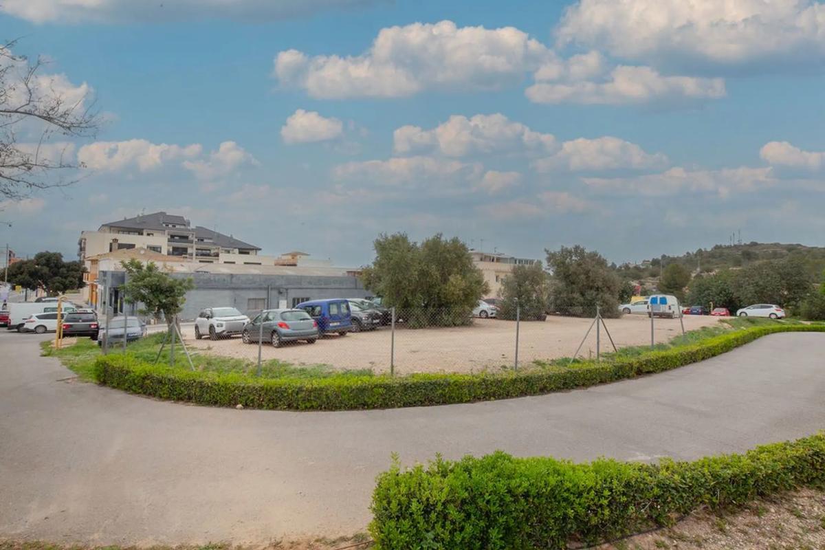 Terreno en venta en Riba-Roja de Túria, Valencia photo 1
