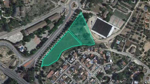 Terreno en Urbanizaciones photo 2