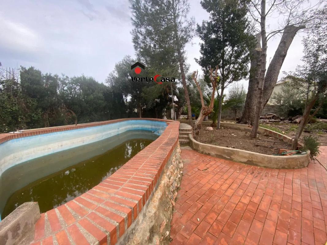 Terreno en venta en La Pobla de Vallbona, Valencia photo 1