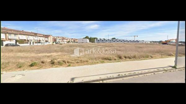 Terreno en calle Alcarava thumbnail 1