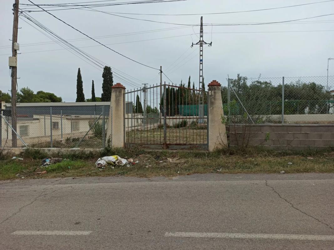 Terreno en venta en Riba-Roja de Túria, Valencia photo 2