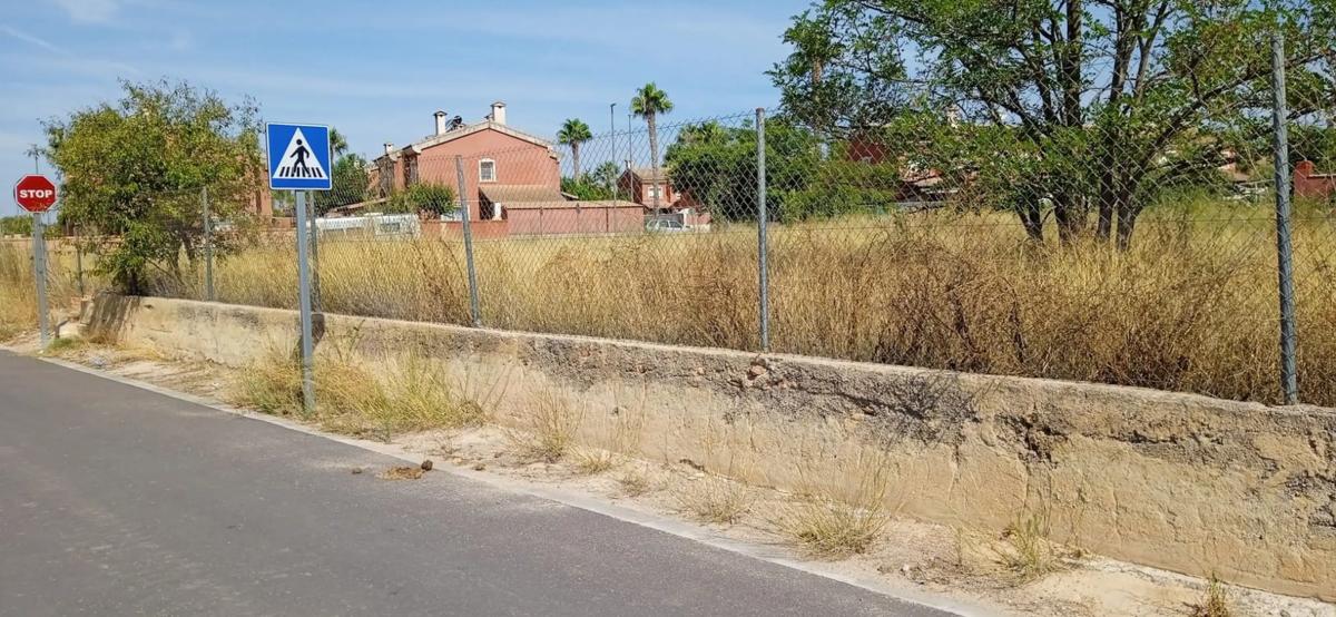 Terreno en venta en La Pobla de Vallbona, Valencia photo 3