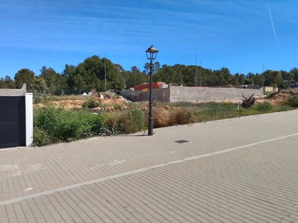 Terreno en calle Fuente De La Teja, 17 , A08 thumbnail 2