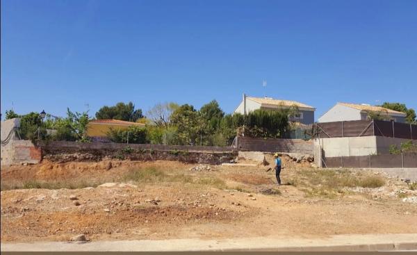 Terreno en calle Castaño thumbnail 2