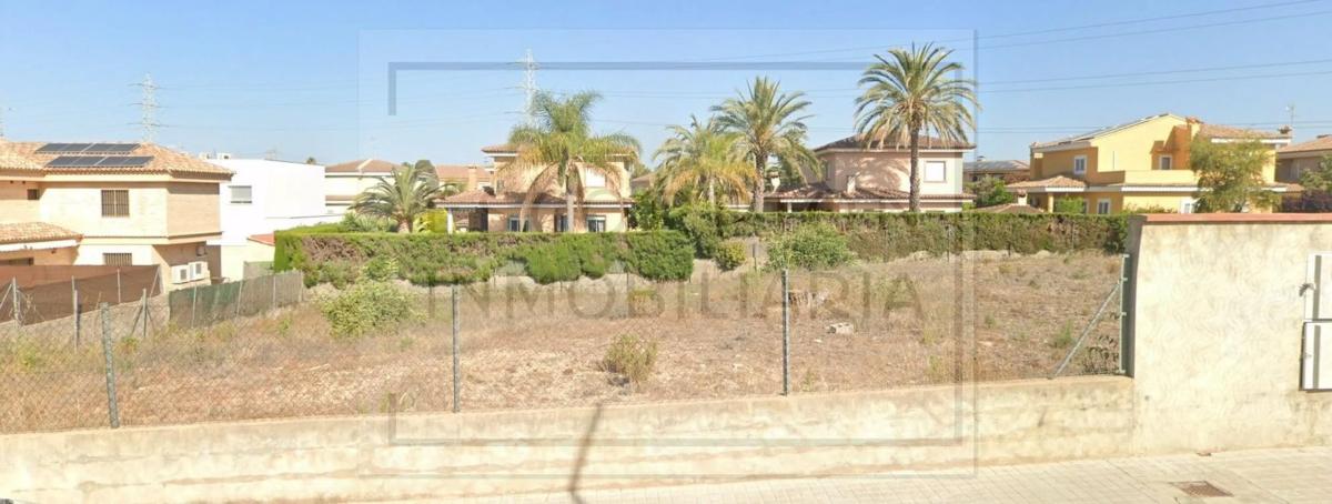 Terreno en venta en L'Eliana, Valencia photo 1