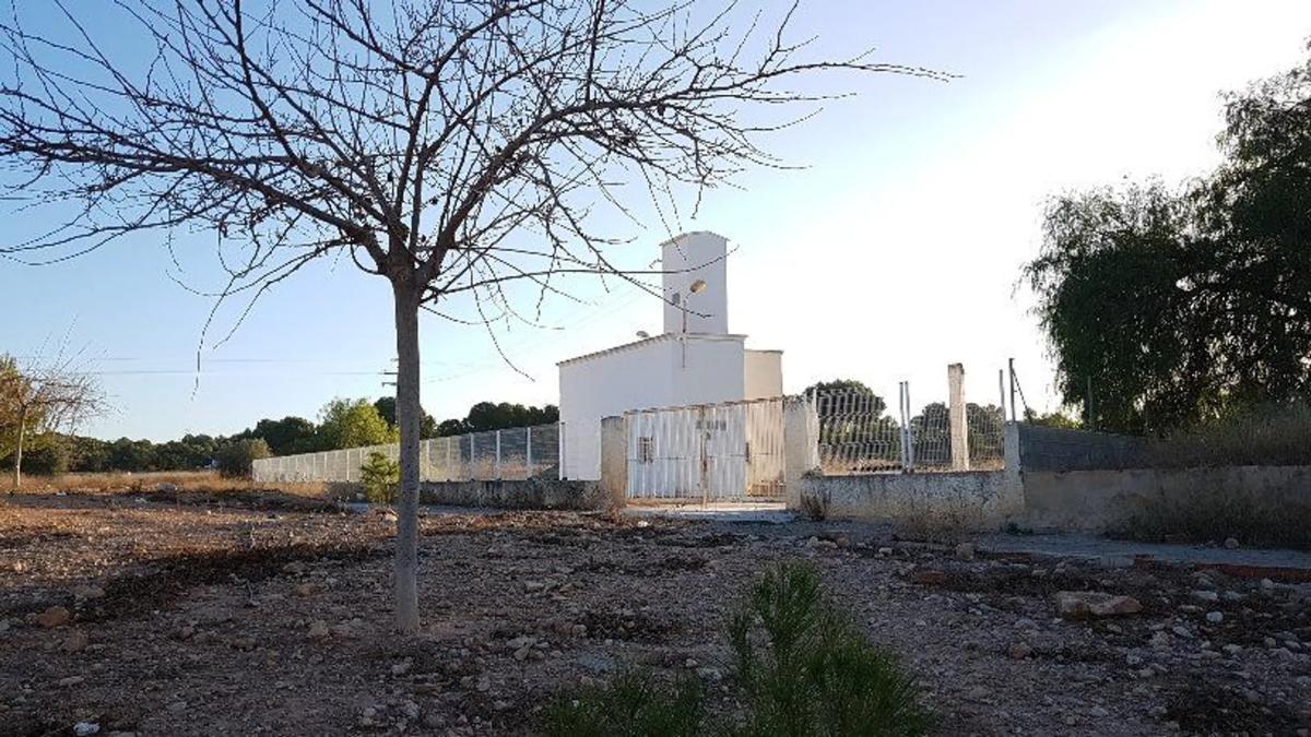 Terreno en venta en La Pobla de Vallbona, Valencia photo 1