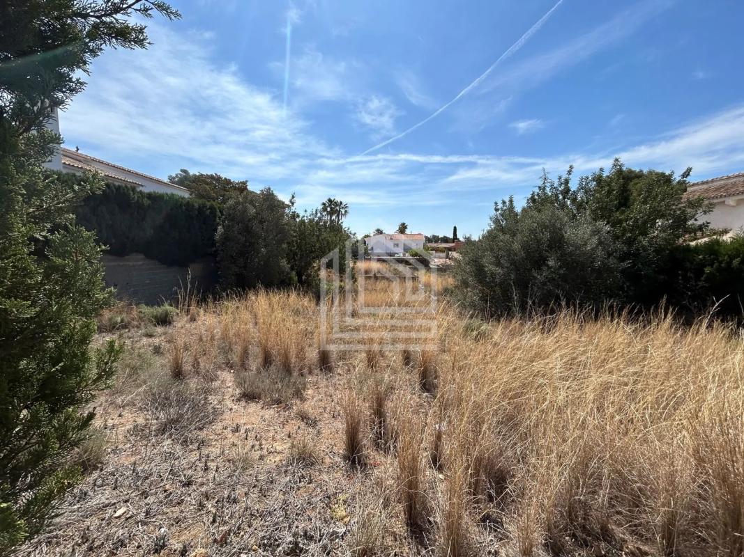 Terreno en venta en La Pobla de Vallbona, Valencia photo 1
