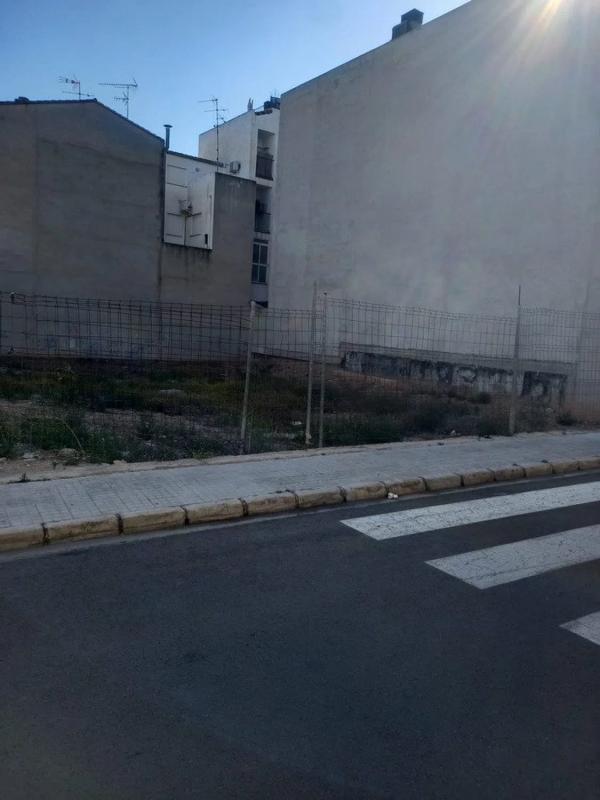 Участок земли на продажу в Ла Попла де Вальбона, Валенсия photo 1