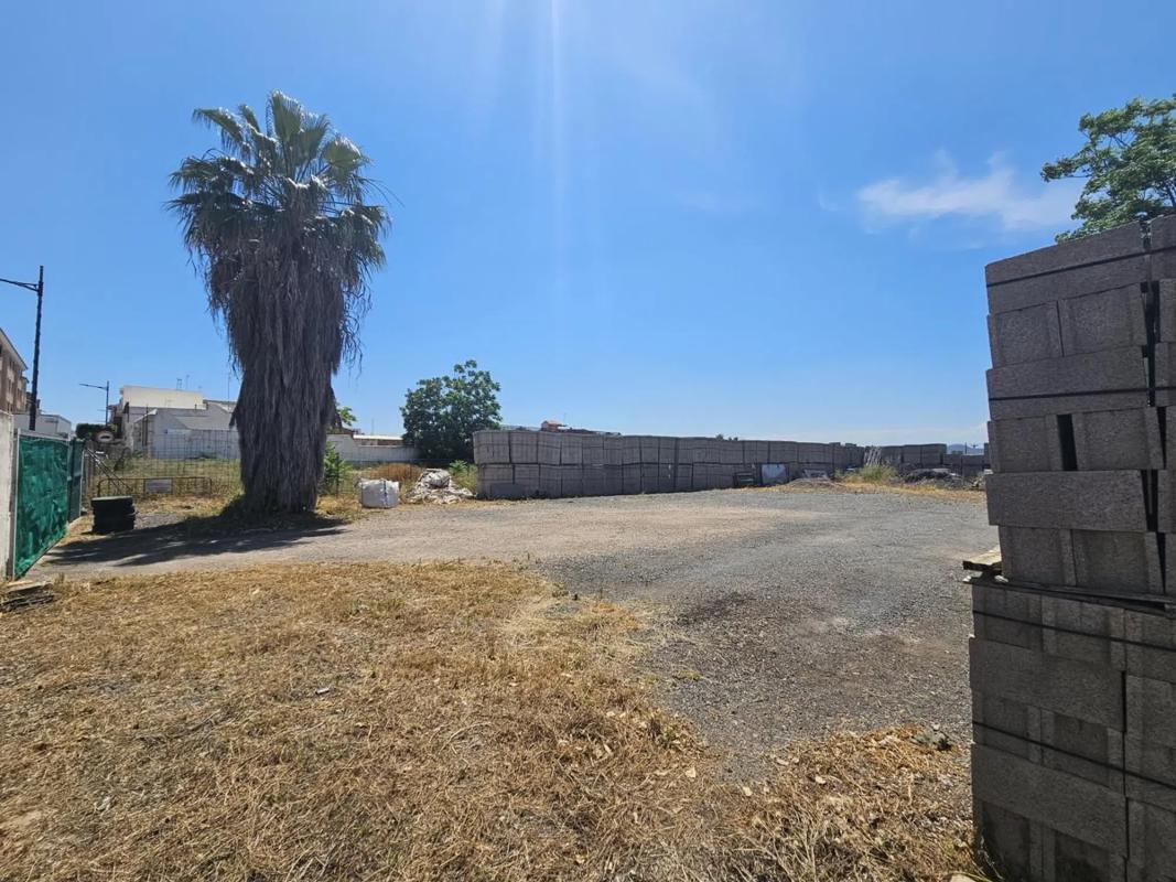 Terreno en venta en La Pobla de Vallbona, Valencia photo 1