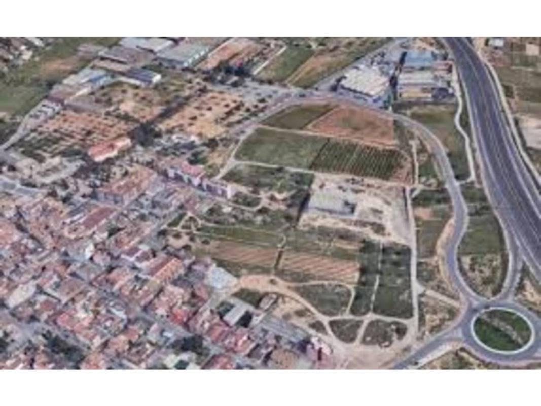 Land for sale in La Pobla de Vallbona, Valencia photo 2