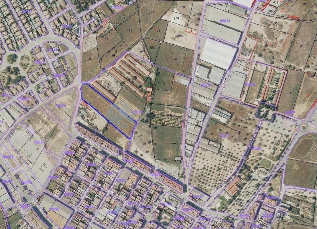 Land for sale in La Pobla de Vallbona, Valencia photo 5