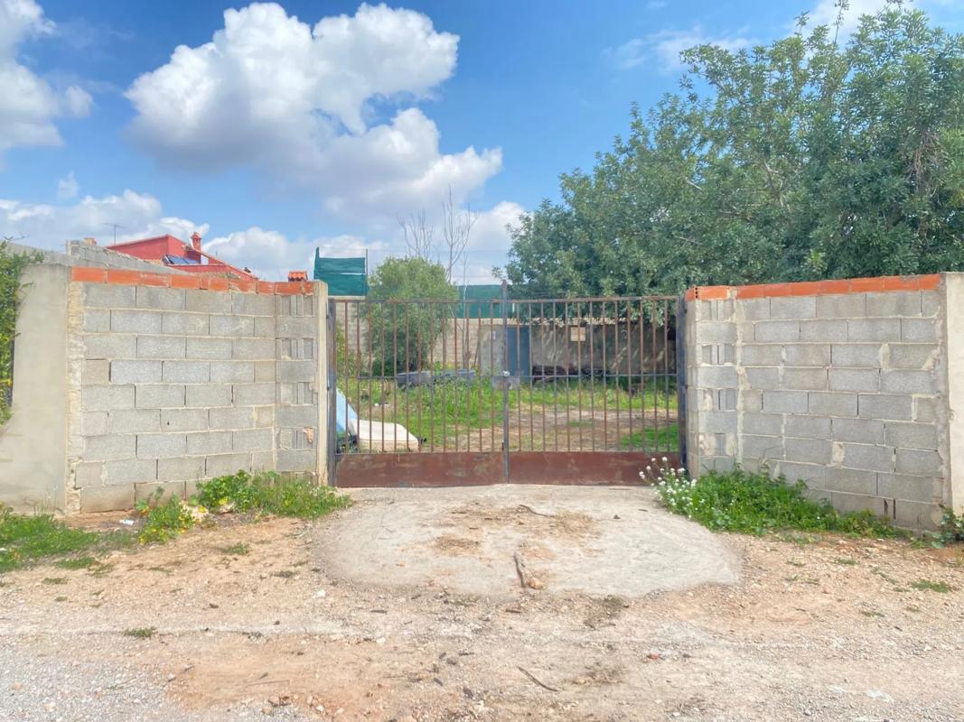 Land for sale in La Pobla de Vallbona, Valencia photo 3