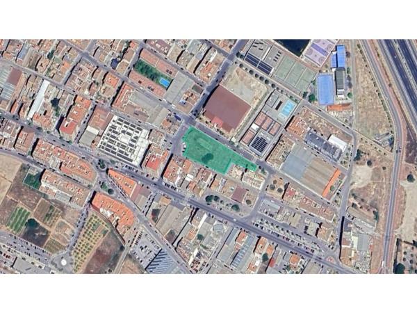 Terreno en calle de València thumbnail 2