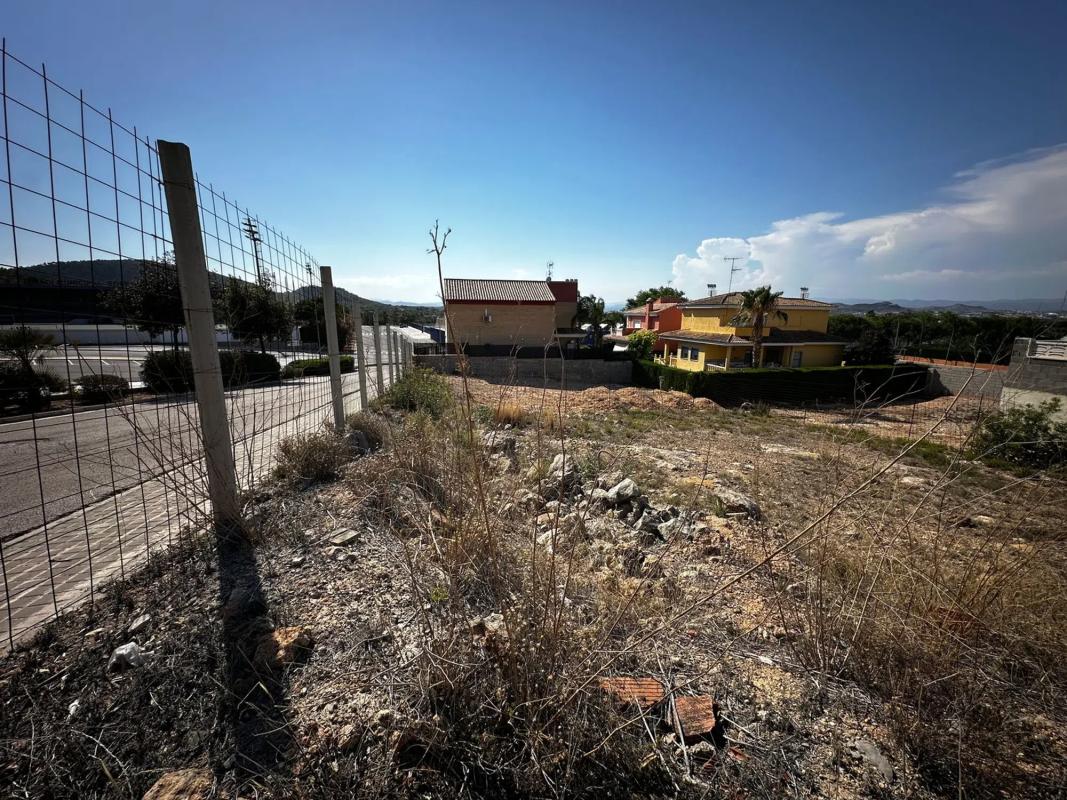 Terreno en venta en Riba-Roja de Túria, Valencia photo 2