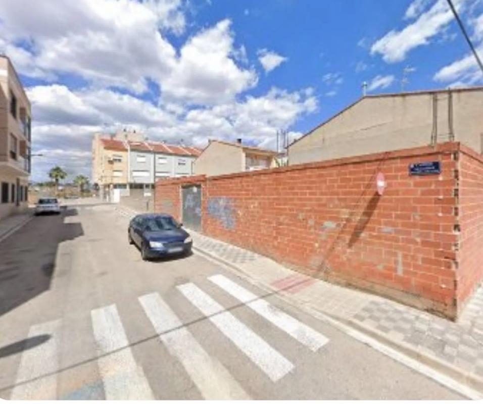 Terreno en venta en La Pobla de Vallbona, Valencia photo 2