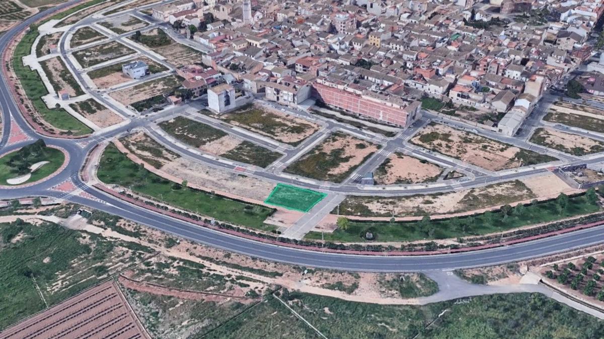 Land for sale in La Pobla de Vallbona, Valencia photo 4