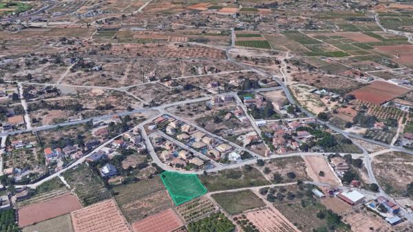 Terreno en calle la Plana Baixa thumbnail 2
