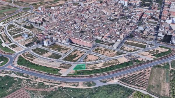 Terreno en calle de Clara Campoamor thumbnail 1