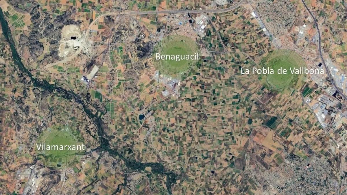 Land for sale in La Pobla de Vallbona, Valencia photo 2