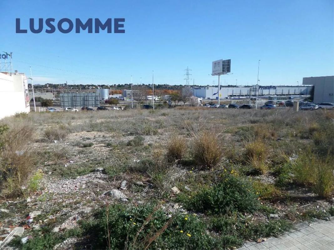 Terreno en venta en San Antonio de Benagéber, Valencia photo 3