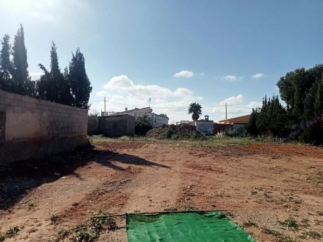 Land for sale in La Pobla de Vallbona, Valencia photo 1