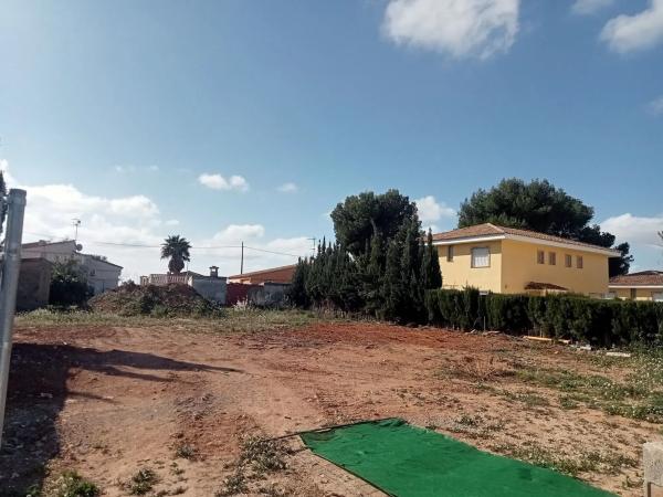 Terreno en calle r, 6 thumbnail 1