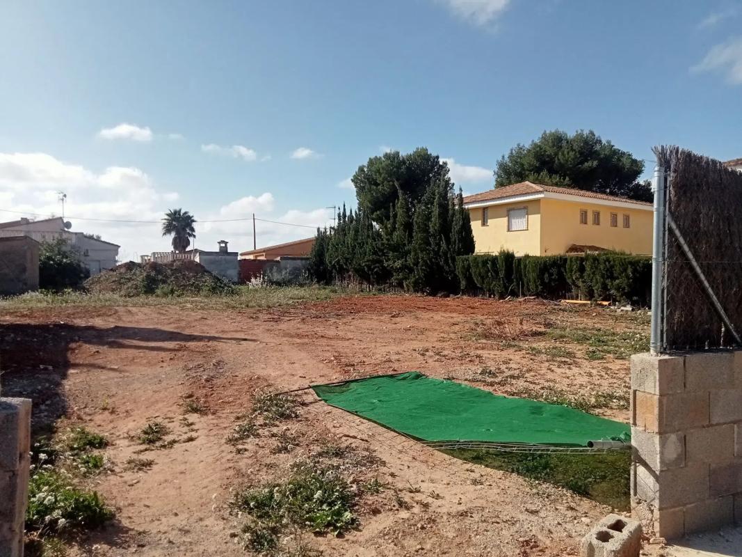 Land for sale in La Pobla de Vallbona, Valencia photo 5