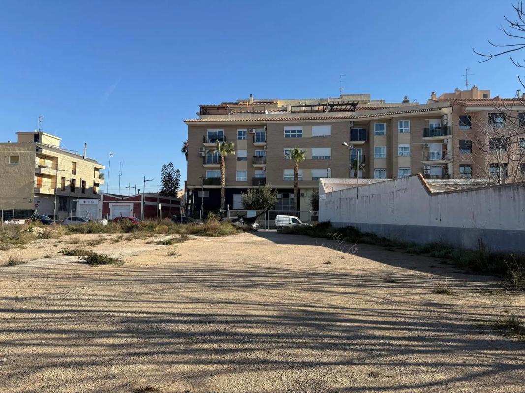 Land for sale in La Pobla de Vallbona, Valencia photo 3
