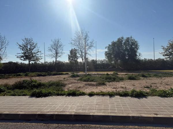 Terreno en calle de Clara Campoamor thumbnail 1