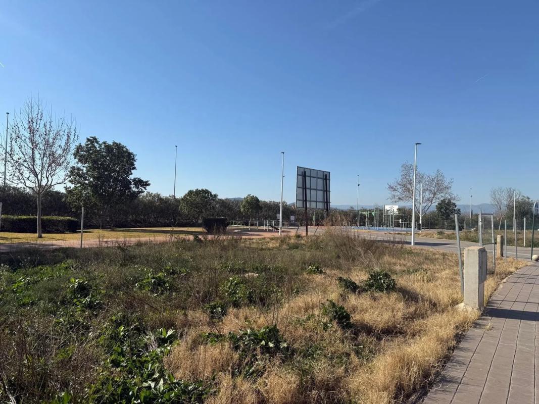Land for sale in La Pobla de Vallbona, Valencia photo 4