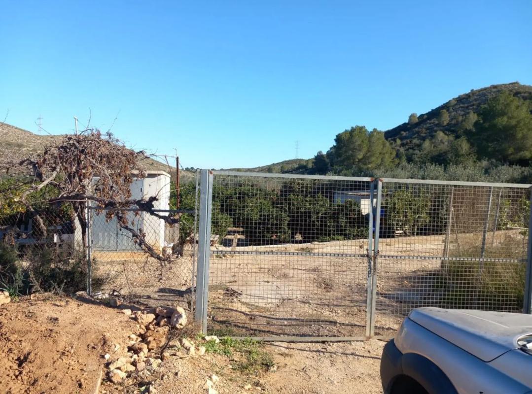 Terreno en venta en Riba-Roja de Túria, Valencia photo 3
