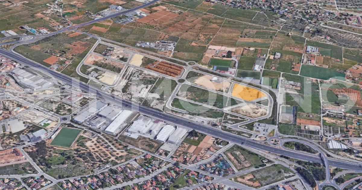 Terreno en venta en San Antonio de Benagéber, Valencia photo 1