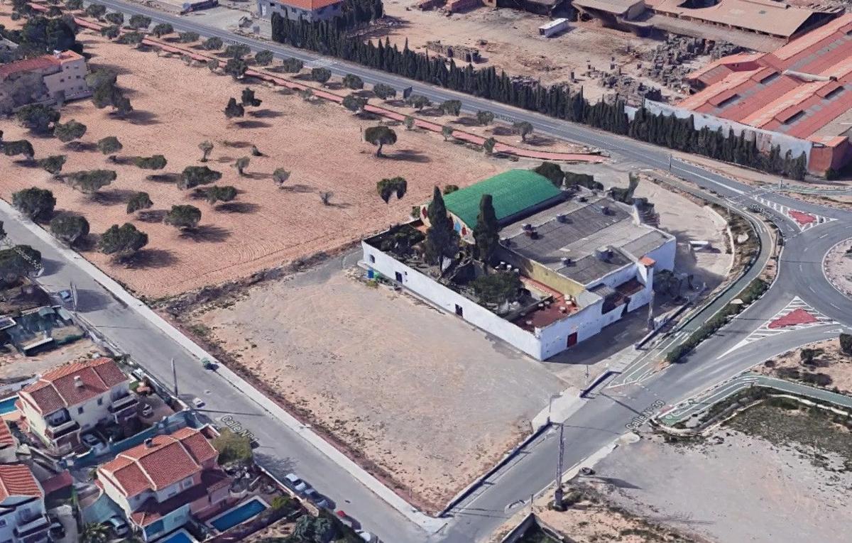 Terreno en venta en La Pobla de Vallbona, Valencia photo 4