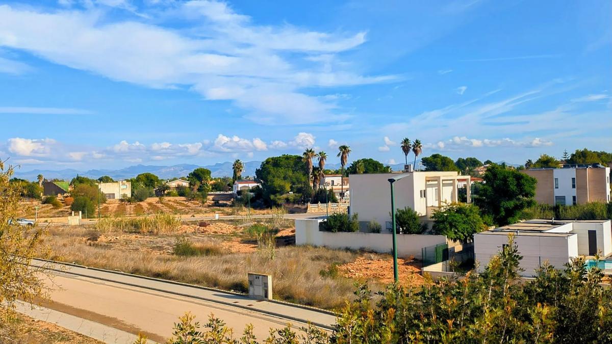 Terreno en venta en Riba-Roja de Túria, Valencia photo 4