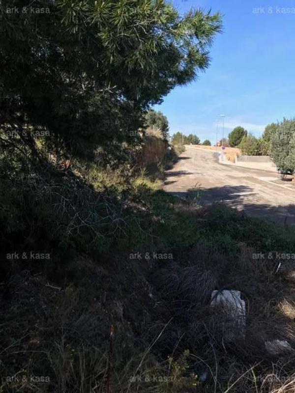 Land for sale in La Pobla de Vallbona, Valencia photo 4