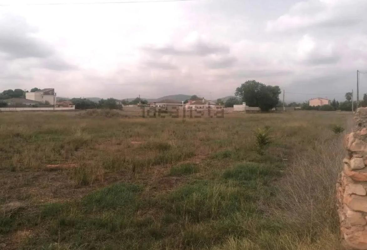 Land for sale in La Pobla de Vallbona, Valencia photo 4