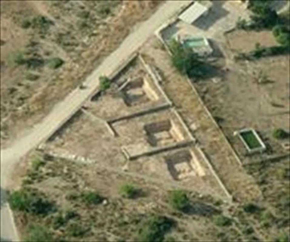 Terreno en venta en La Pobla de Vallbona, Valencia photo 2