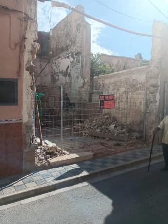 Terreno en calle d. Juan Lazaro y Blasco, 5 photo 1