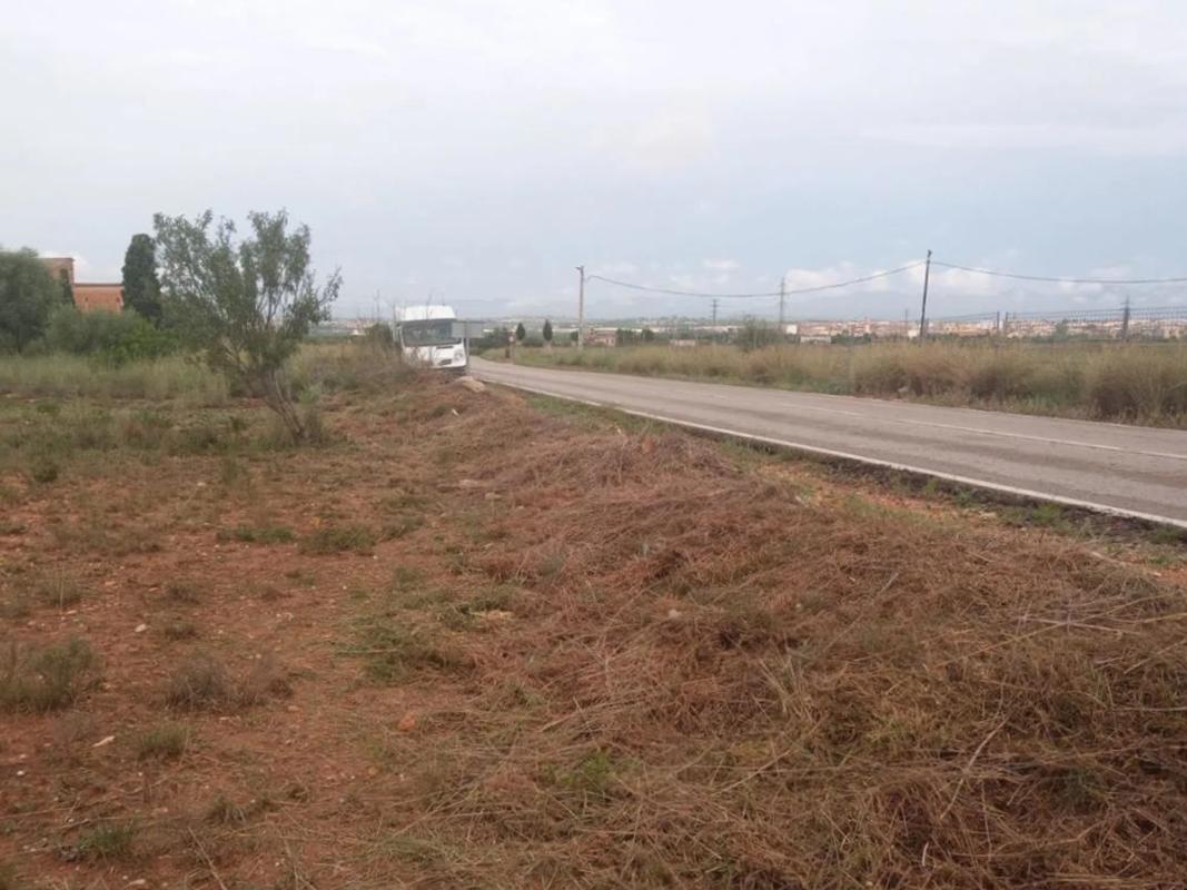 Land for sale in La Pobla de Vallbona, Valencia photo 2