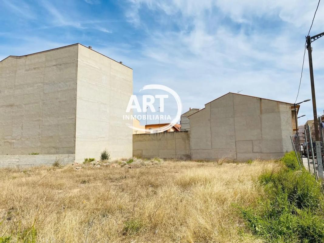 Land for sale in La Pobla de Vallbona, Valencia photo 4